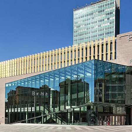 Isaac D Centre-gare-aeroport